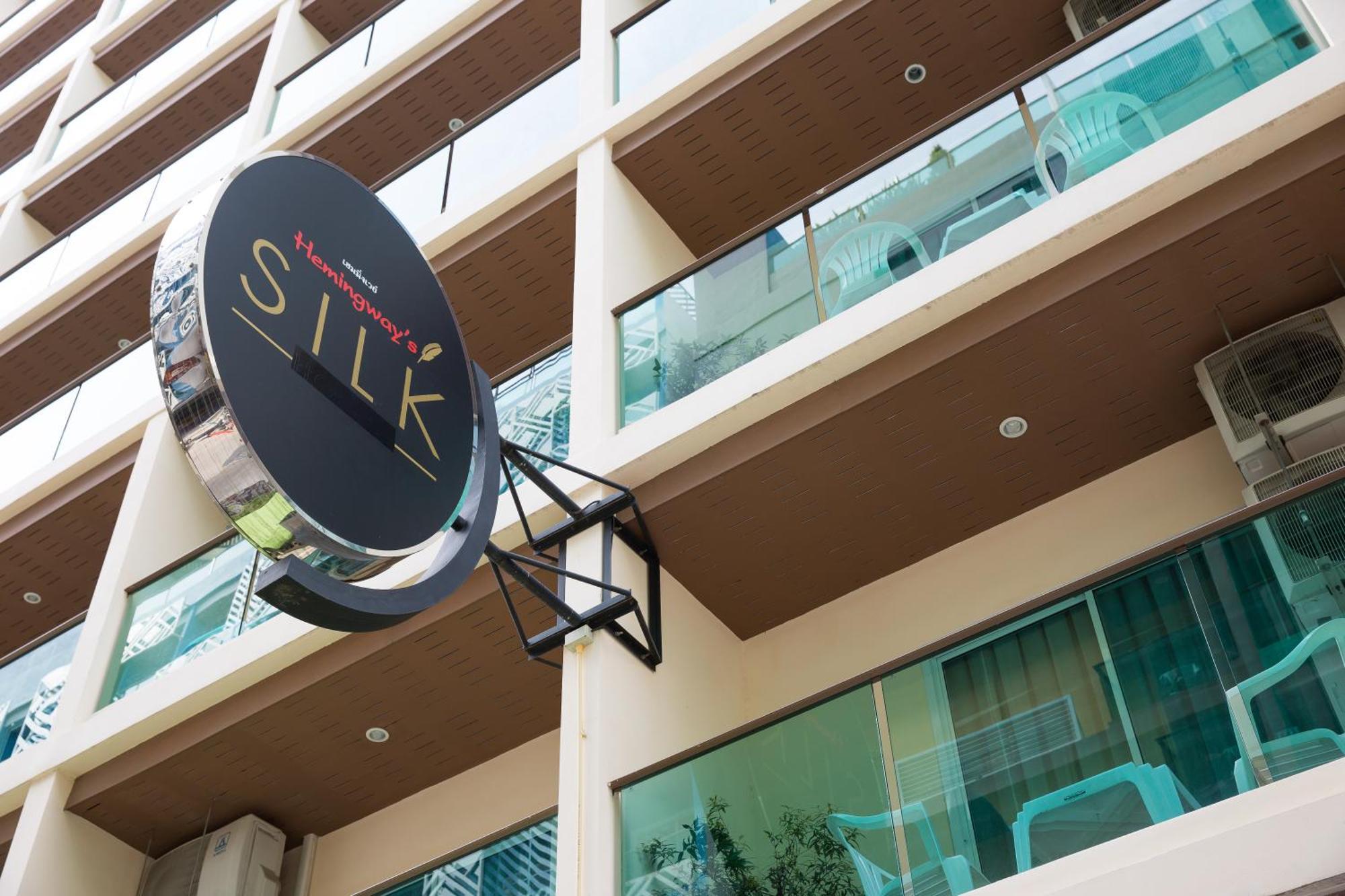Hemingways Silk Hotel Patong 外观 照片